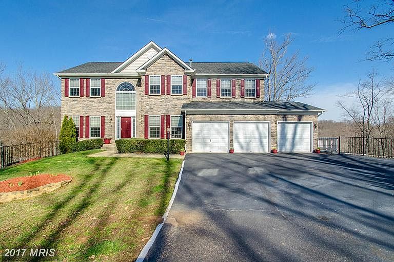 1st image of 123 Brittany Manor Way