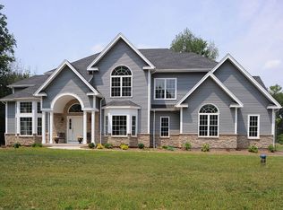 25 Prinz Ct, Cheshire, CT 06410