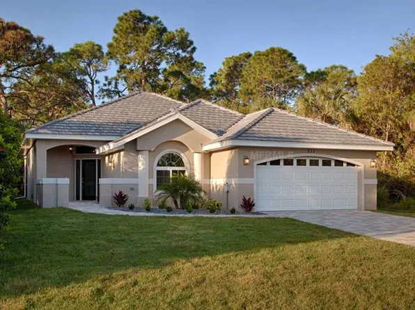 300 Antis Dr, Rotonda West, FL 33947