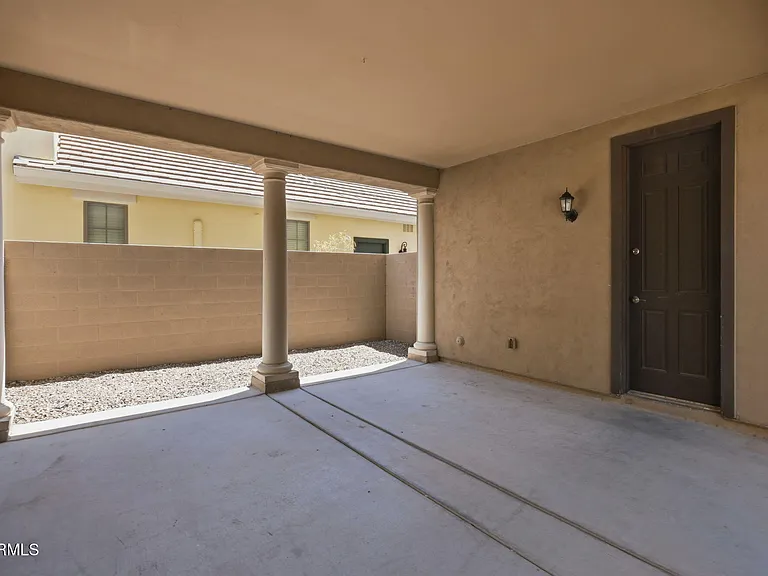 15372 W Dahlia Dr — Photo 7