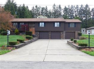 34 Manorview Dr, Greenville, PA 16125