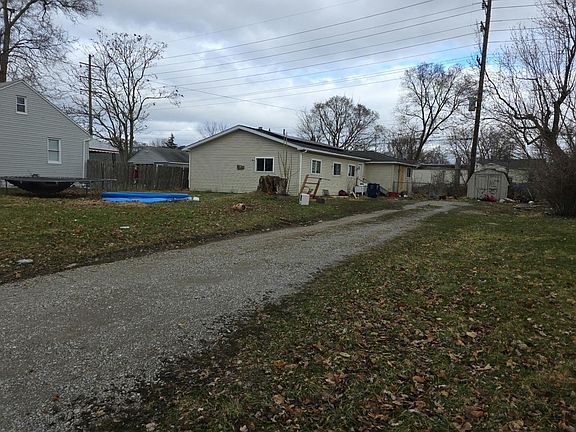 2nd image of 617 Macdonald Ave