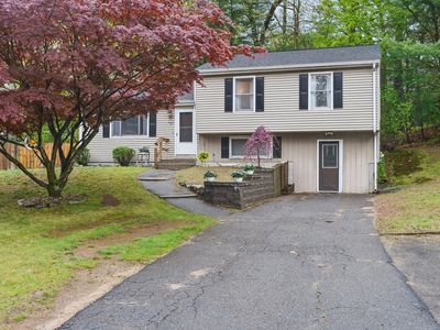 24 Westbanks Ct, Springfield, MA, 01118