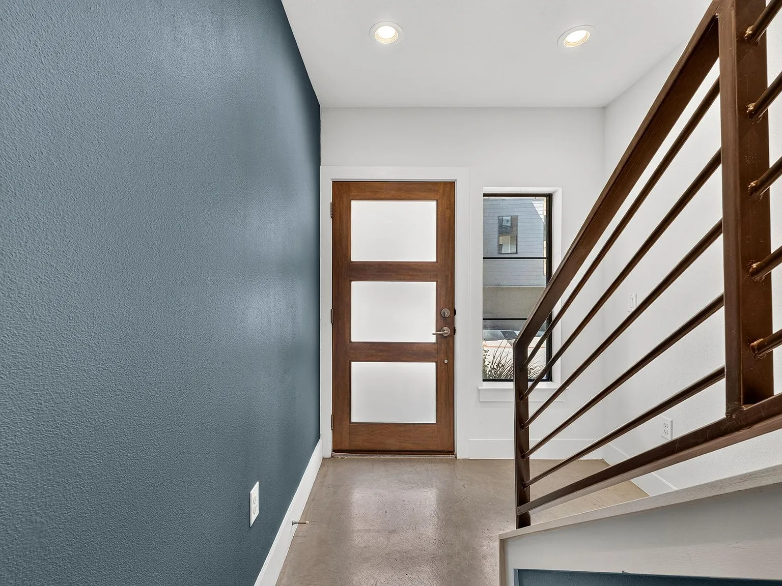 2 bed, 2.5 bath, 1596 sqft, $3,500 — Photo 3