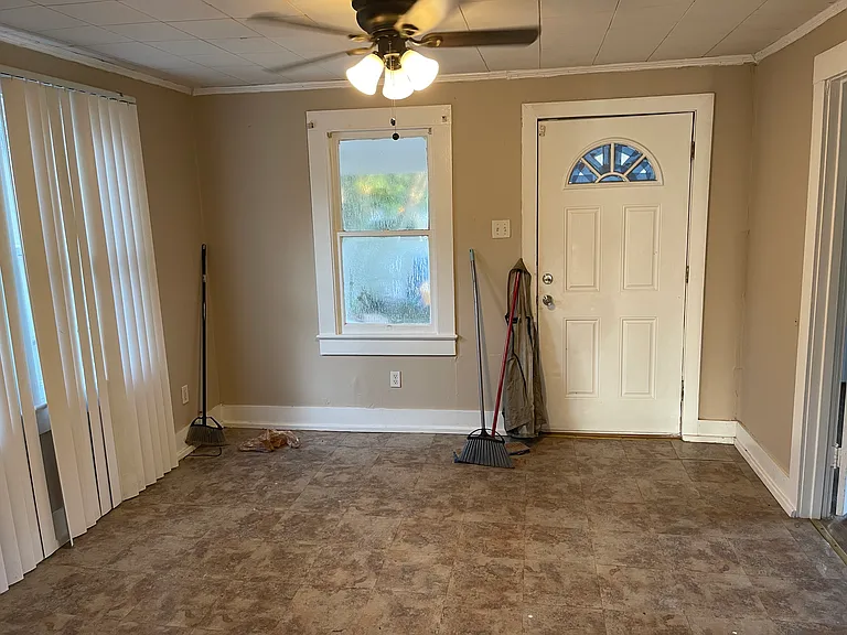 103 Ike B St — Photo 16