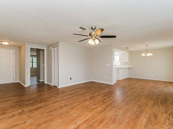 3rd image of 6403 Reef Cir