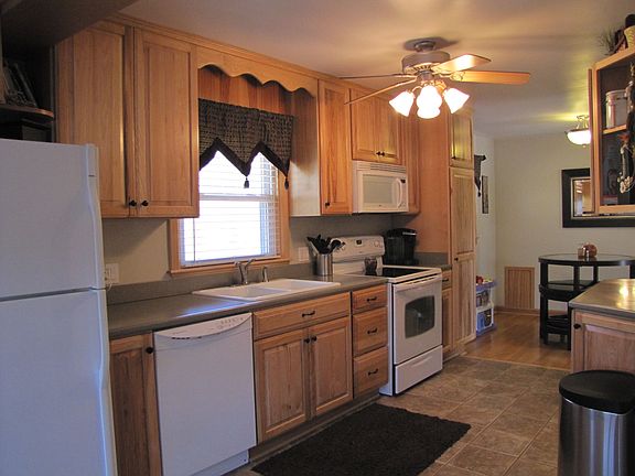 4th image of 4525 Cresthill Dr