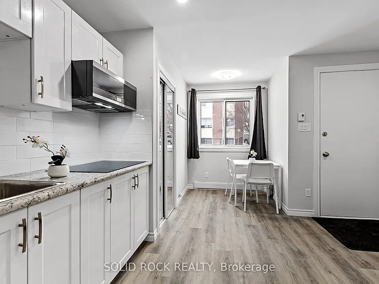 228 Lebreton St N — Photo 4