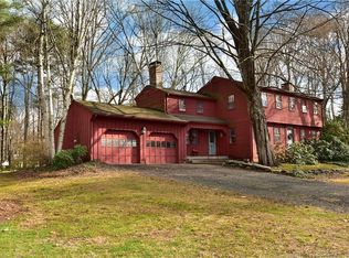 35 Stonegate Dr, Portland, CT 06480