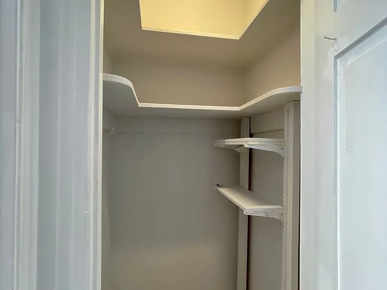 2021 Spruce — Photo 8
