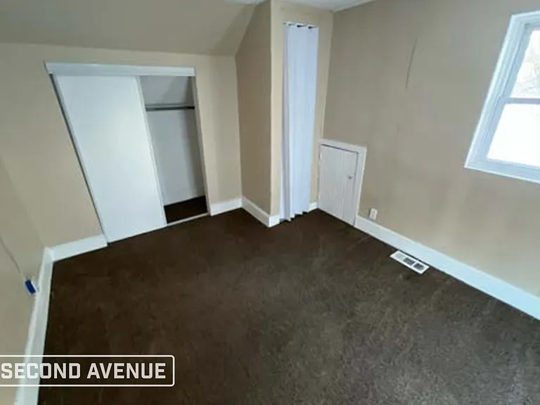 803 Joseph St — Photo 4