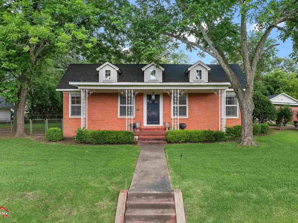 1204 Collins St, Henderson, TX 75654
