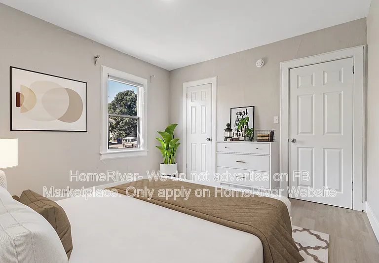 2378 Cambridge St — Photo 8
