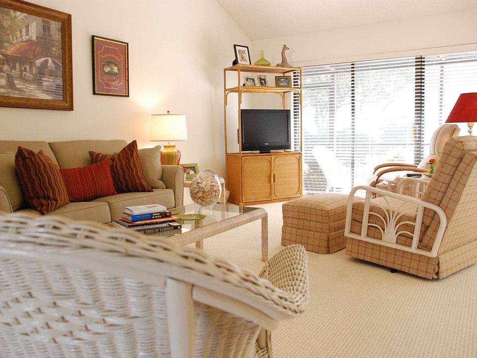 Bright, Sunny Living Room