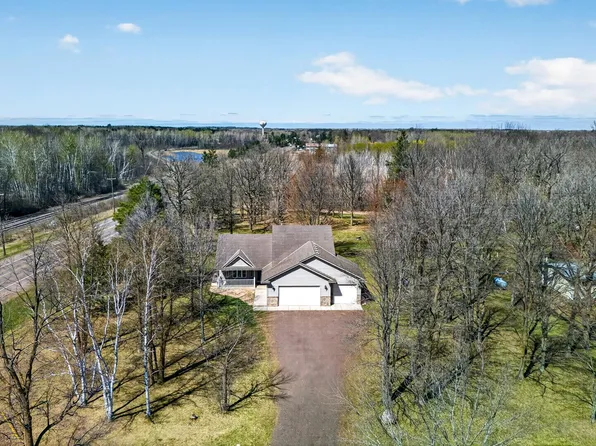 101 Carriage Hill Dr E, Hinckley, MN 55037