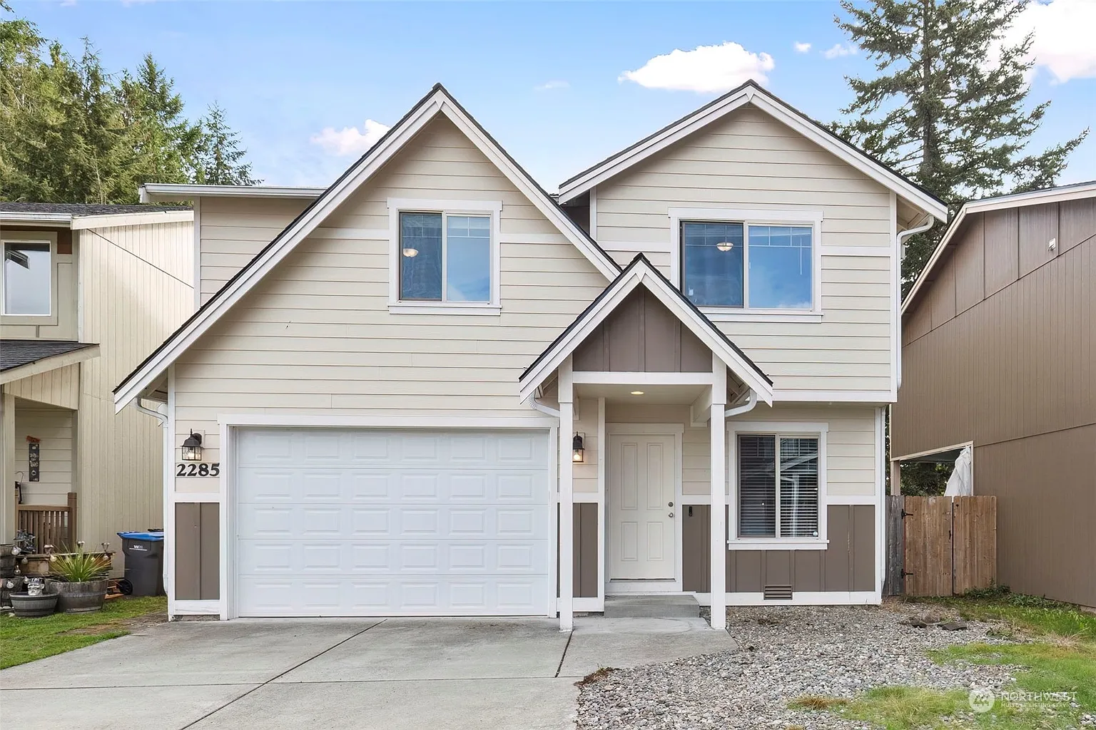 2285 SE Kelby Circle photo 1