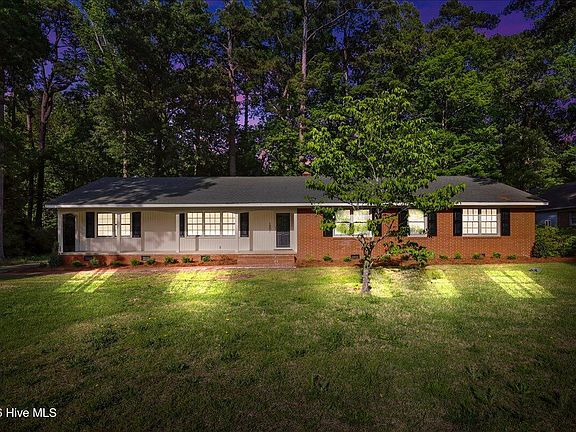 2nd image of 1907 Sedgefield Drive