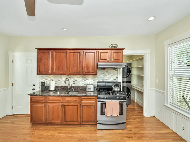 22 Arcadia St #1 — Photo 20