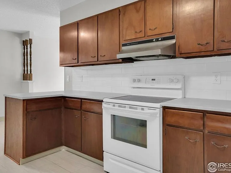 4630 Macky Way — Photo 34
