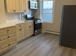 128 35th St APT 2, Union City, NJ 07087