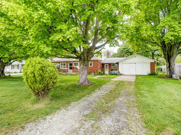 1848 Elwood Ln, Springfield, OH 45506