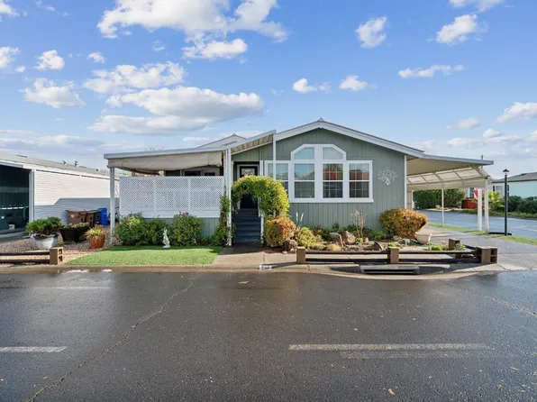 220 Daisy Dr, Napa, CA 94558