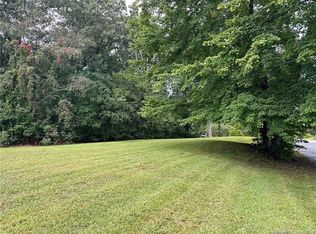 43 Edwardsen St, Killingly, CT 06239