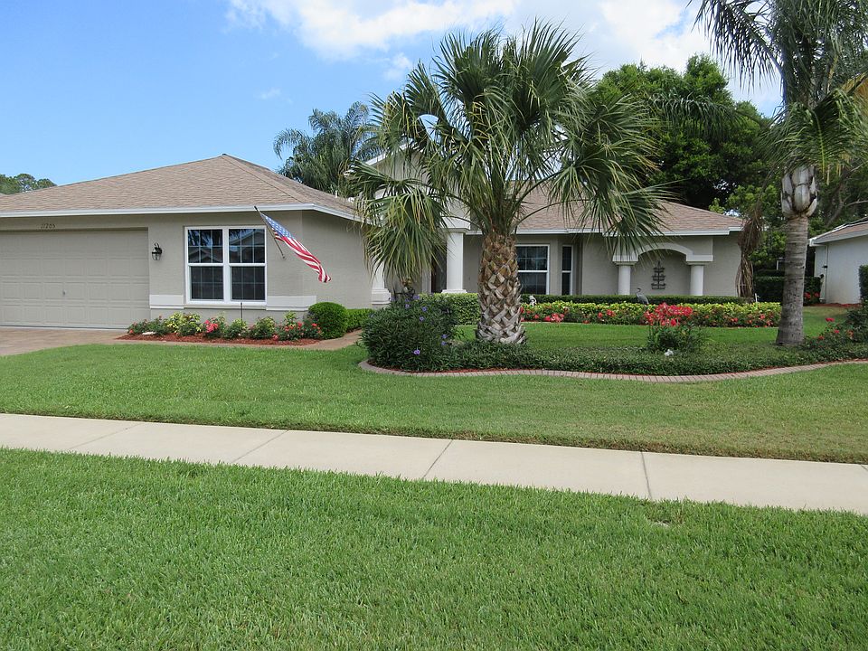 2nd image of 11205 Windrush Cir