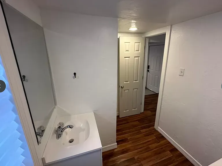 515 E Main St #1/2 — Photo 9
