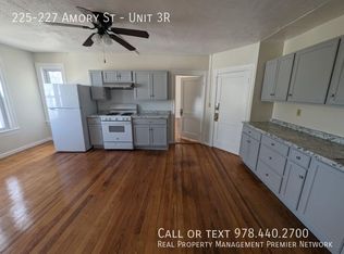 225-227 Amory St UNIT 3R, Manchester, NH 03102