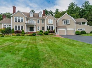 59 Village Ln, Hanover, MA 02339