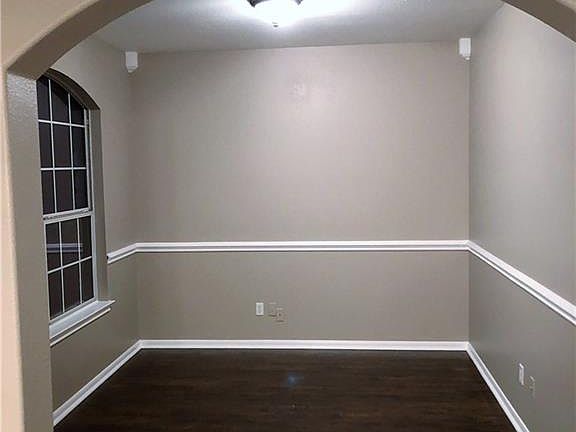 5th image of 1419 Briar Hill Dr