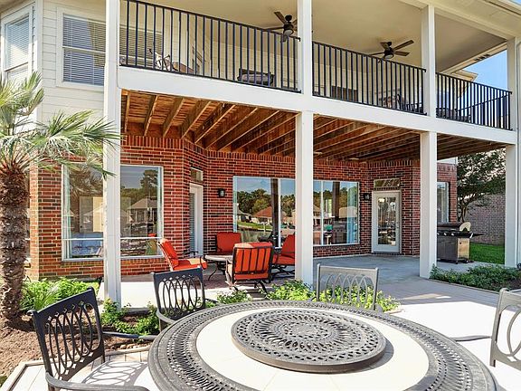 5th image of 364 Bayshore Dr