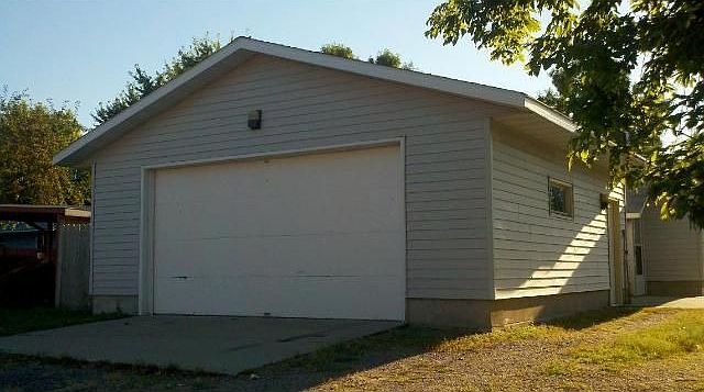 1st image of 409 32nd Ave N