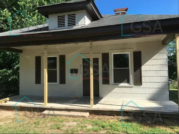 2127 Oakhurst Cir, Spartanburg, SC 29302