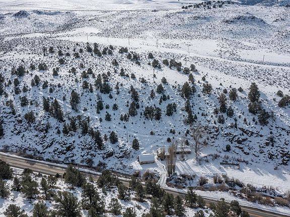 3rd image of 70405 Highway 395