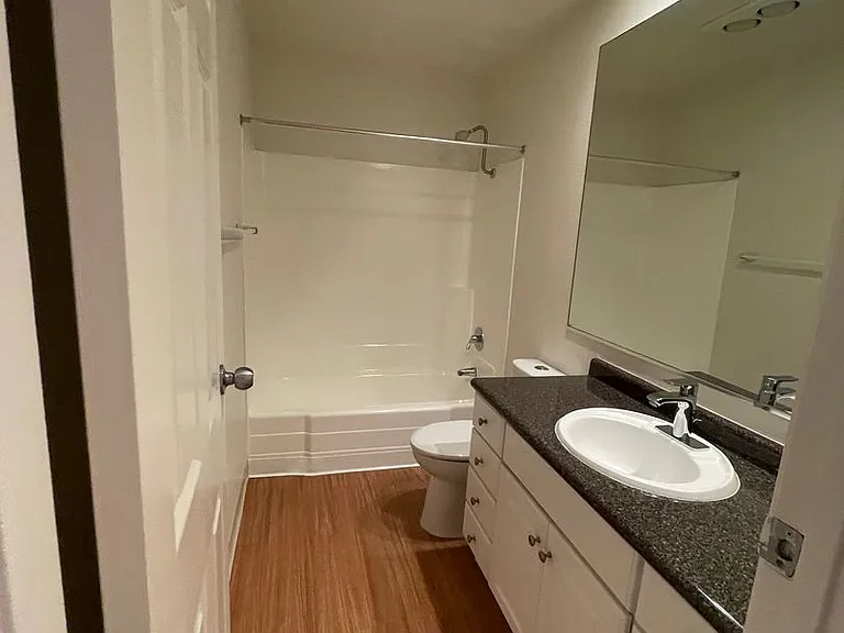 Canyon Club Apartments — Photo 30