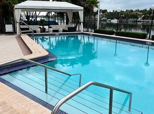 5660 Collins Ave APT 2C, Miami Beach, FL 33140