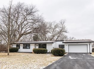 19600 W West Shore Dr, Mundelein, IL