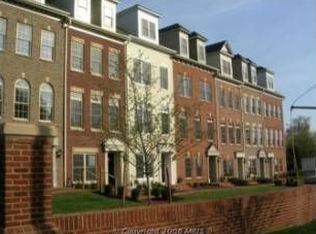 457 N George Mason Dr, Arlington, VA 22203