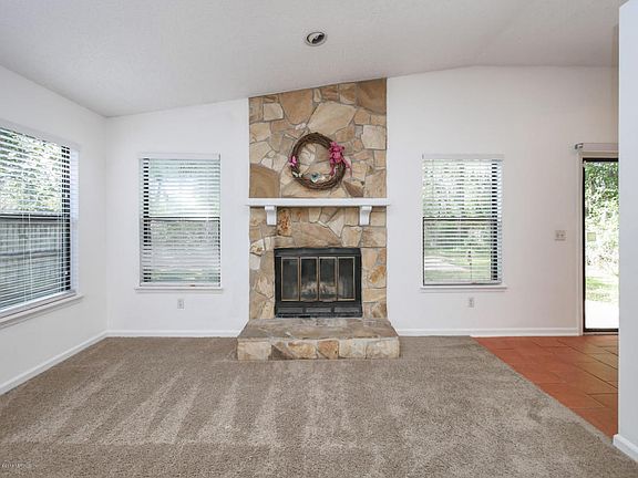 5th image of 1350 Cove Landing Dr