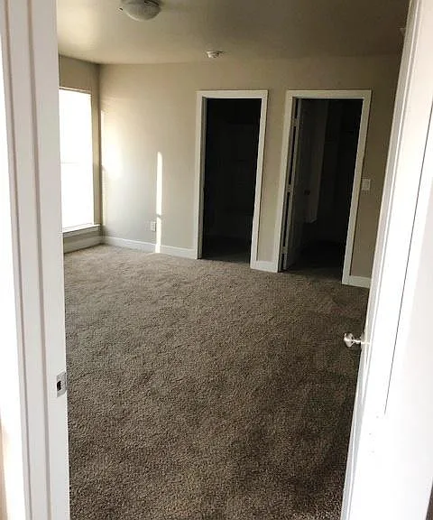 3015 Valencia Ave — Photo 16