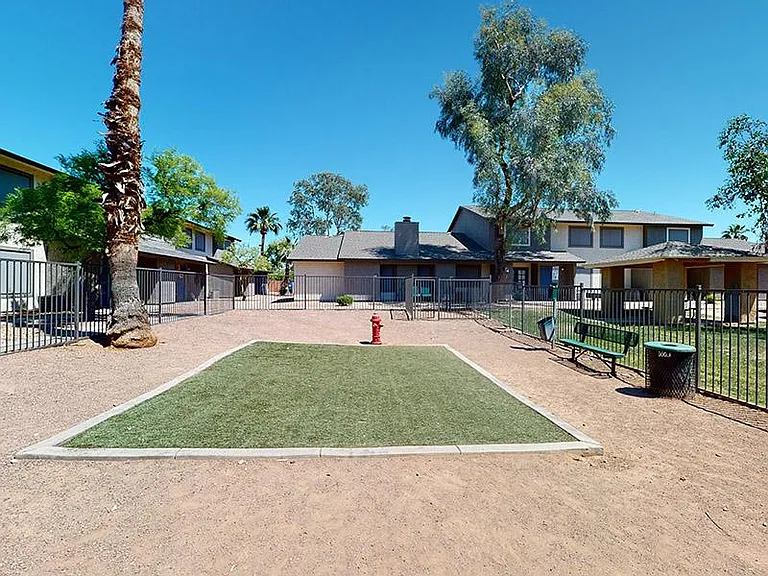 Falcon Glen Apartments — Photo 21
