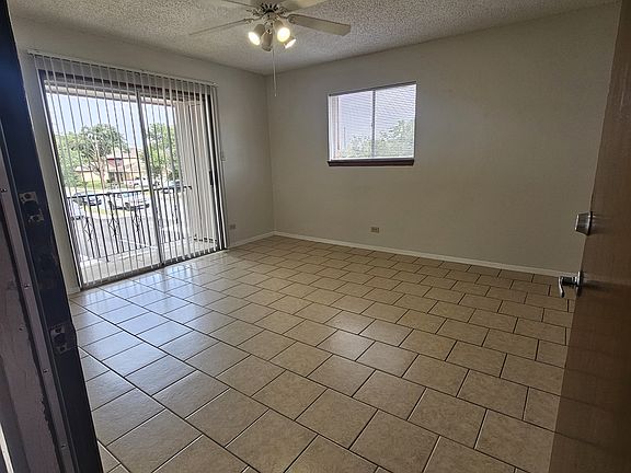 3rd image of 400 E Upas Ave #5