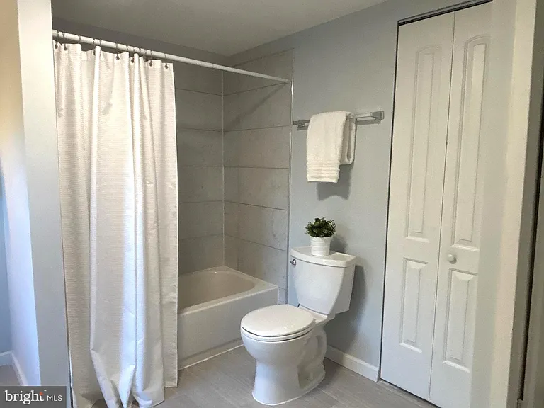 5702 Denfield Rd — Photo 21