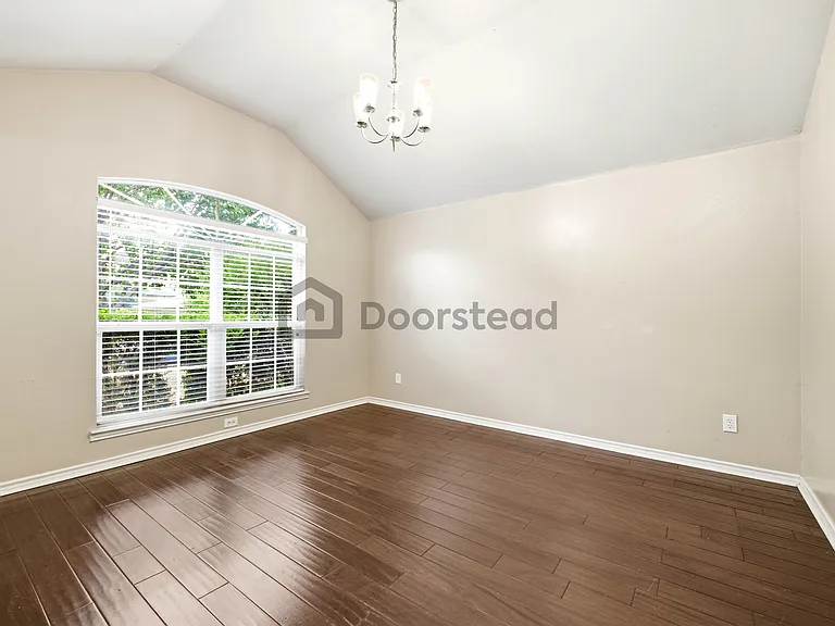 15809 Ducote Dr — Photo 6