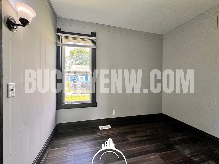203 South Ave — Photo 6