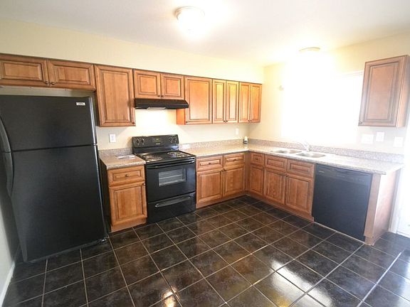 4th image of 20402 N 33rd Dr