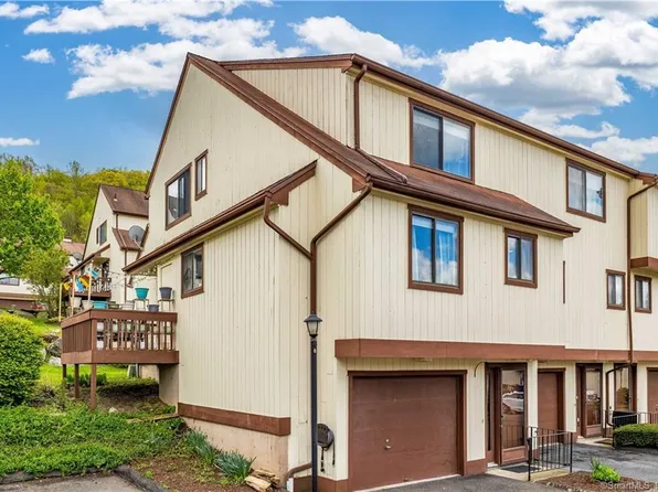 78 Dorchester Court #78, Beacon Falls, CT 06403