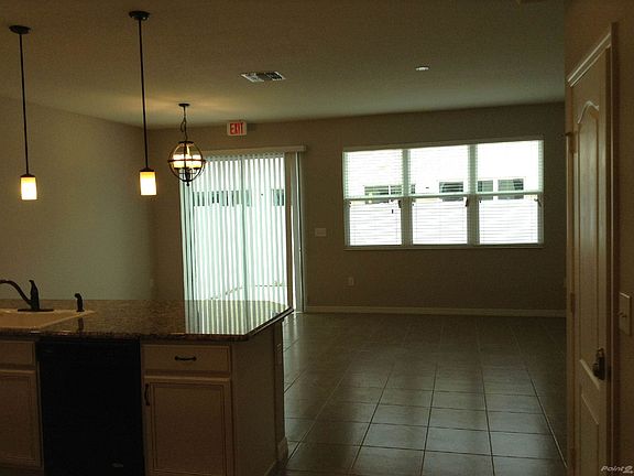 4th image of 5106 Adelaide Dr